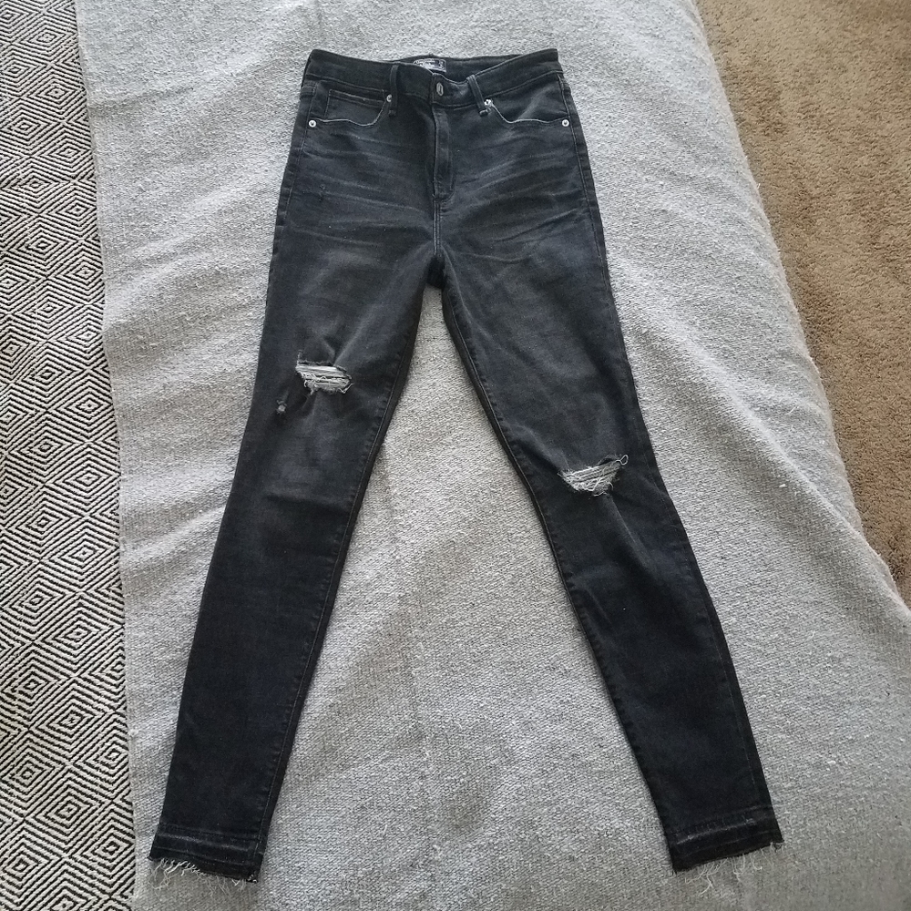 NWOT A&F Simone high rise skinny distressed jeans